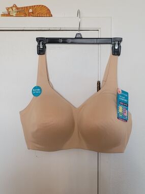 Vanity Fair Seamless Nude Comfort Bra - Soft Stretch Support